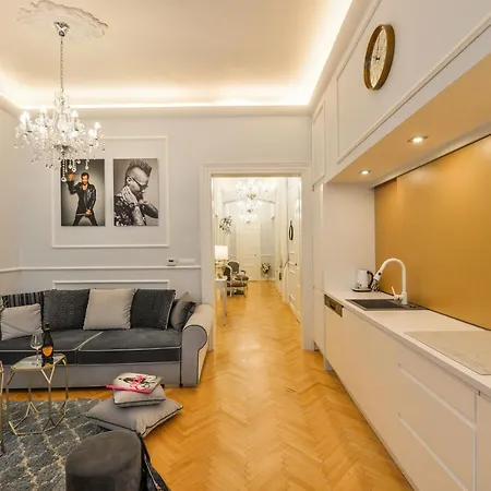Vogue Apartment Near By Wenceslas Square Prague Exterior photo
